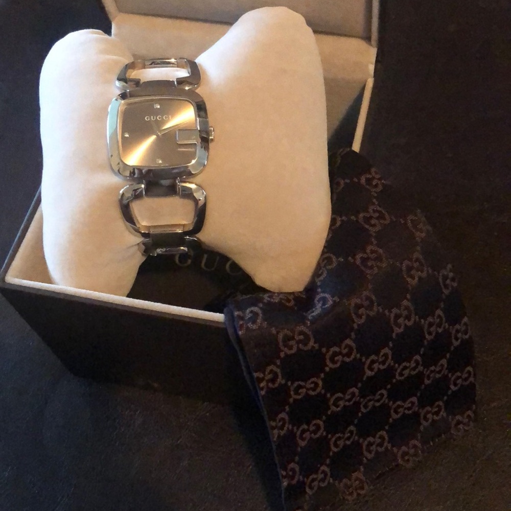 Never worn Gucci watch!